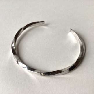 ‘Twisted Silver Bangle’