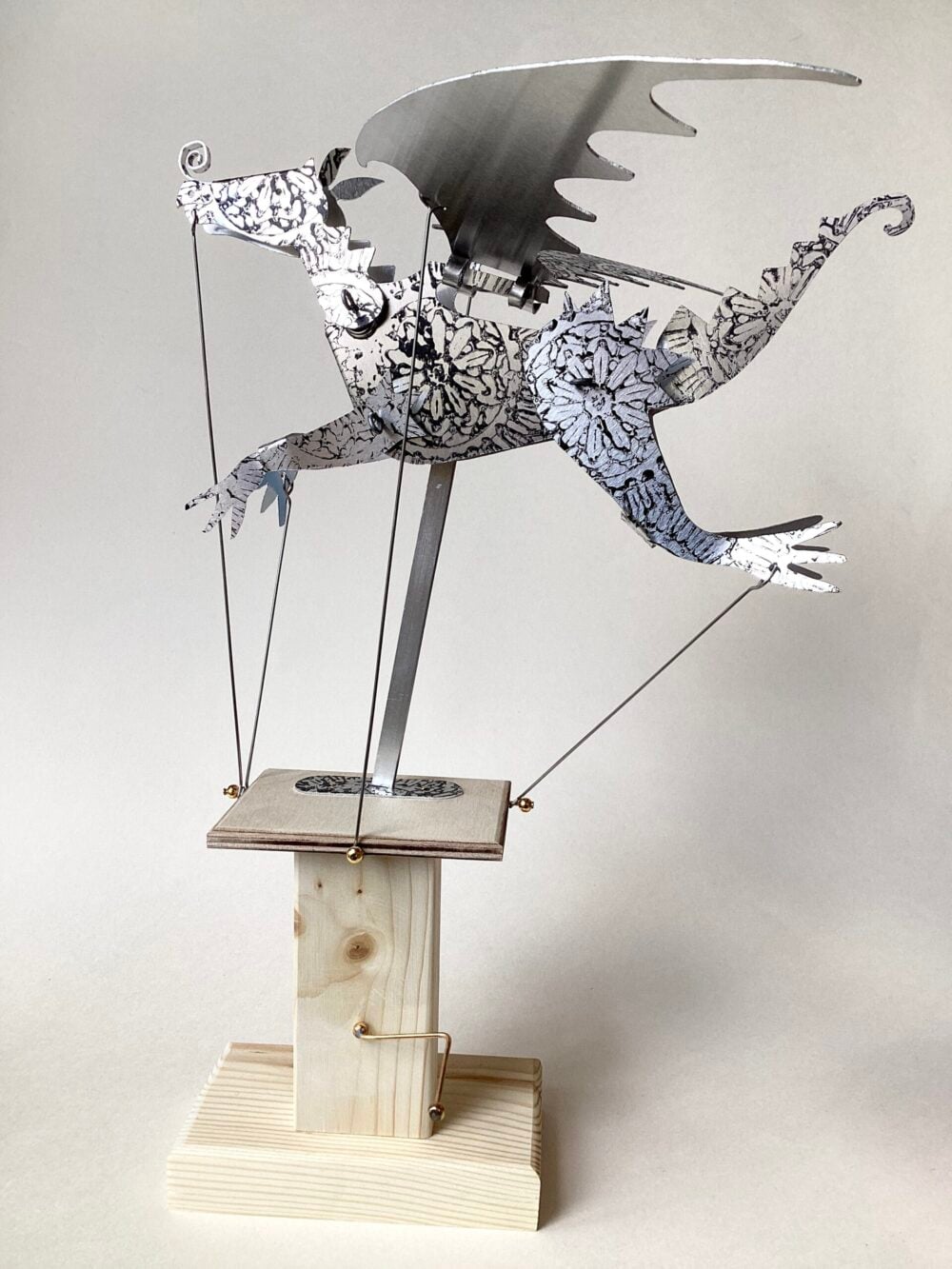 'Flying Dragon' Automata