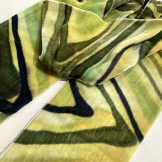 ‘Apple Moss Silk Velvet Tippet’