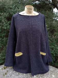 'Tunic Sweater 'Carousel' in graphite/sap 
