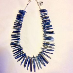 Necklace in Kyanite with Fresh Water Pearls