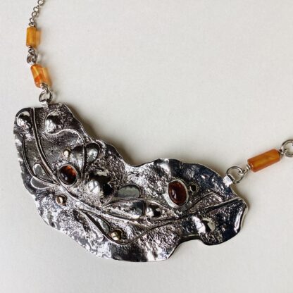 ‘Silver Necklace with Leaves and Carnelian’