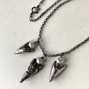 'Three Heart Necklace with Pearls'