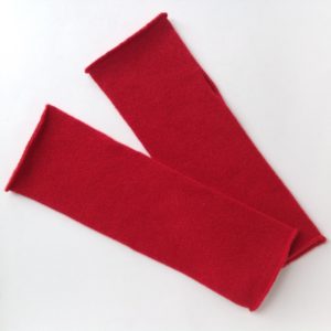 Cashmere Wrist Warmers in Scarlet