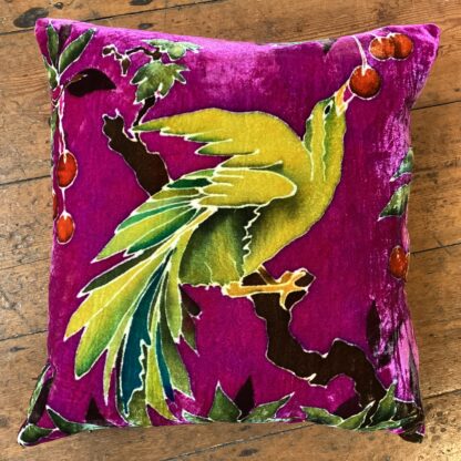 'Green Cherry Bird on Magenta'