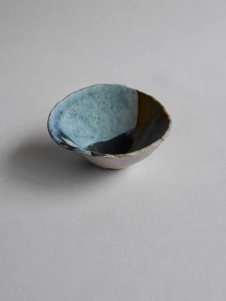 Stoneware Small Seashell Bowl