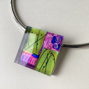 ‘Grapevine' Square Block Choker