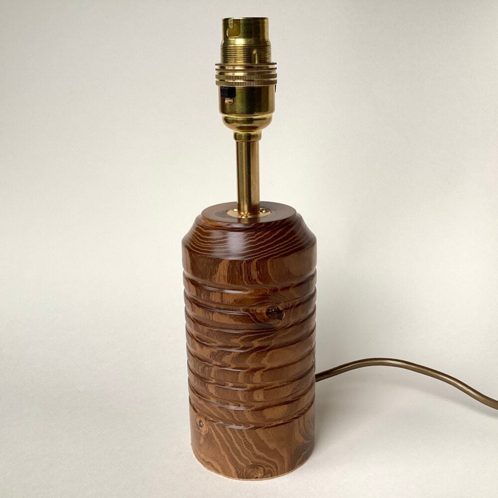 ‘Laburnum Ridged Lamp Base’