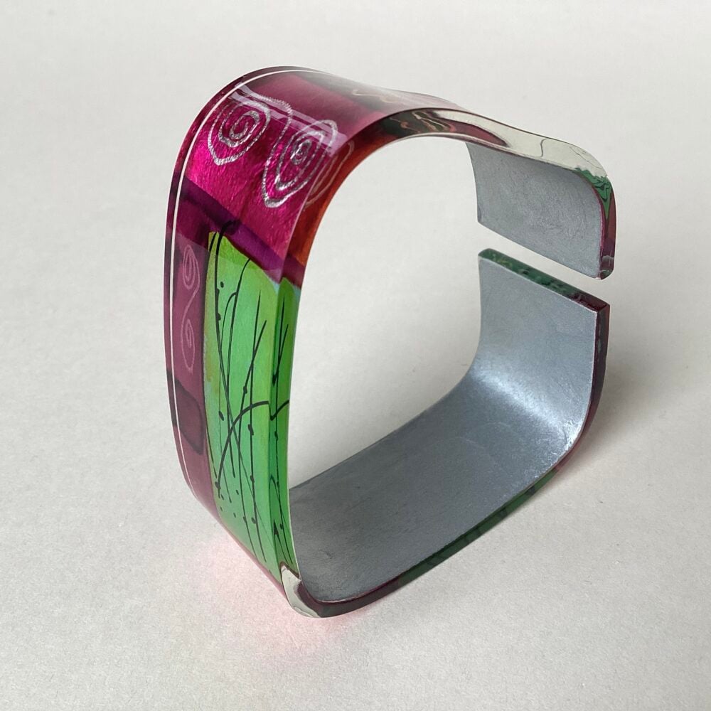 ‘Off Square’ Flexible Cuff