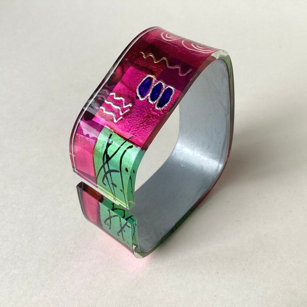 ‘Off Square’ Flexible Cuff