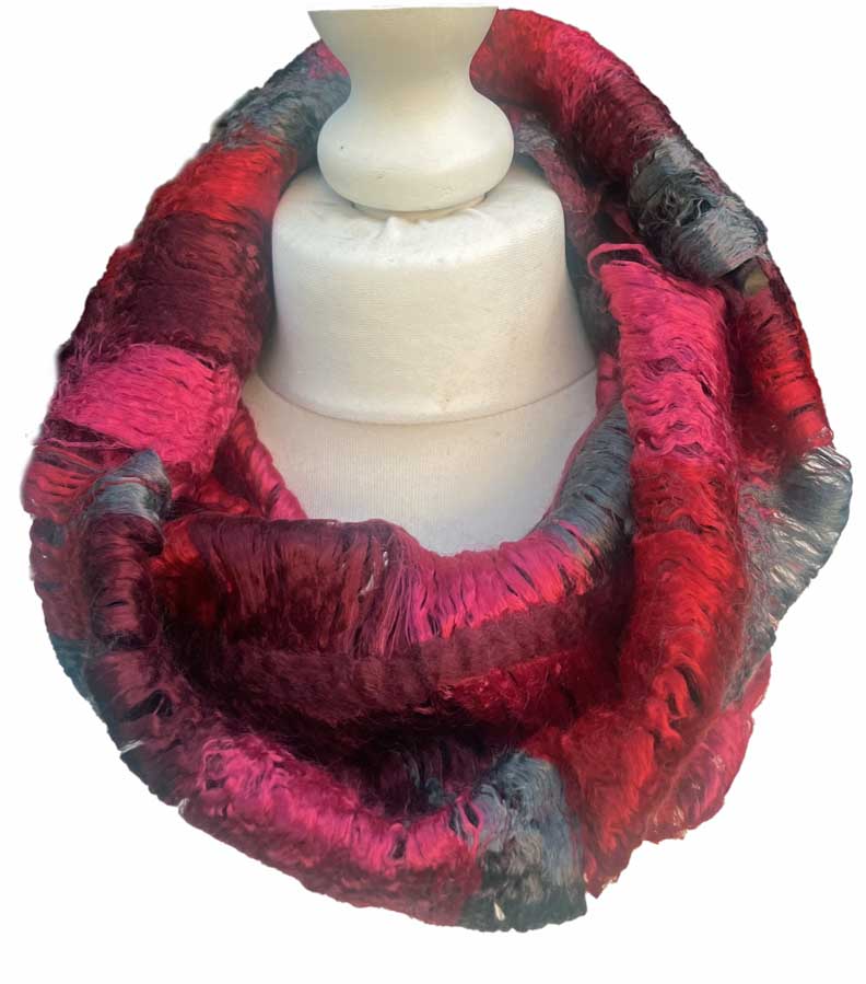 ‘Shimmering Pinks’ Cowl