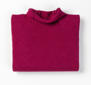 Corry Raglan Pullover in Rosehip