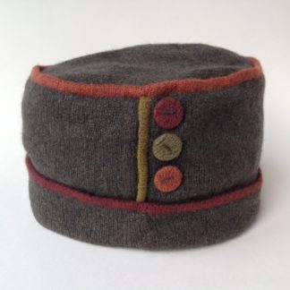 'Acorn' Button Hat