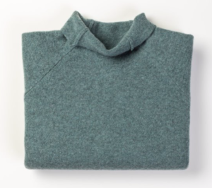 Corry Raglan Pullover in Caspian