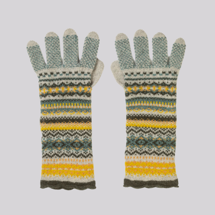 Alpine Gloves in Kelpie - Old Chapel Gallery