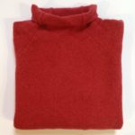 Corry Raglan Pullover in Rouge