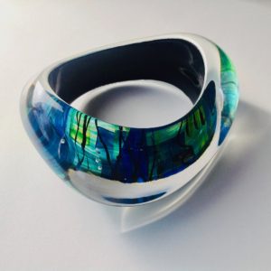 'Very Large Wavy' Bangle