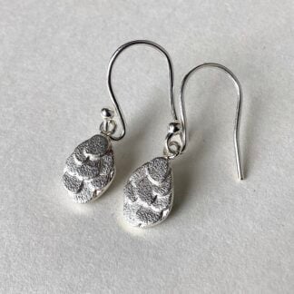 Small Kimana Drops in Frosted Silver
