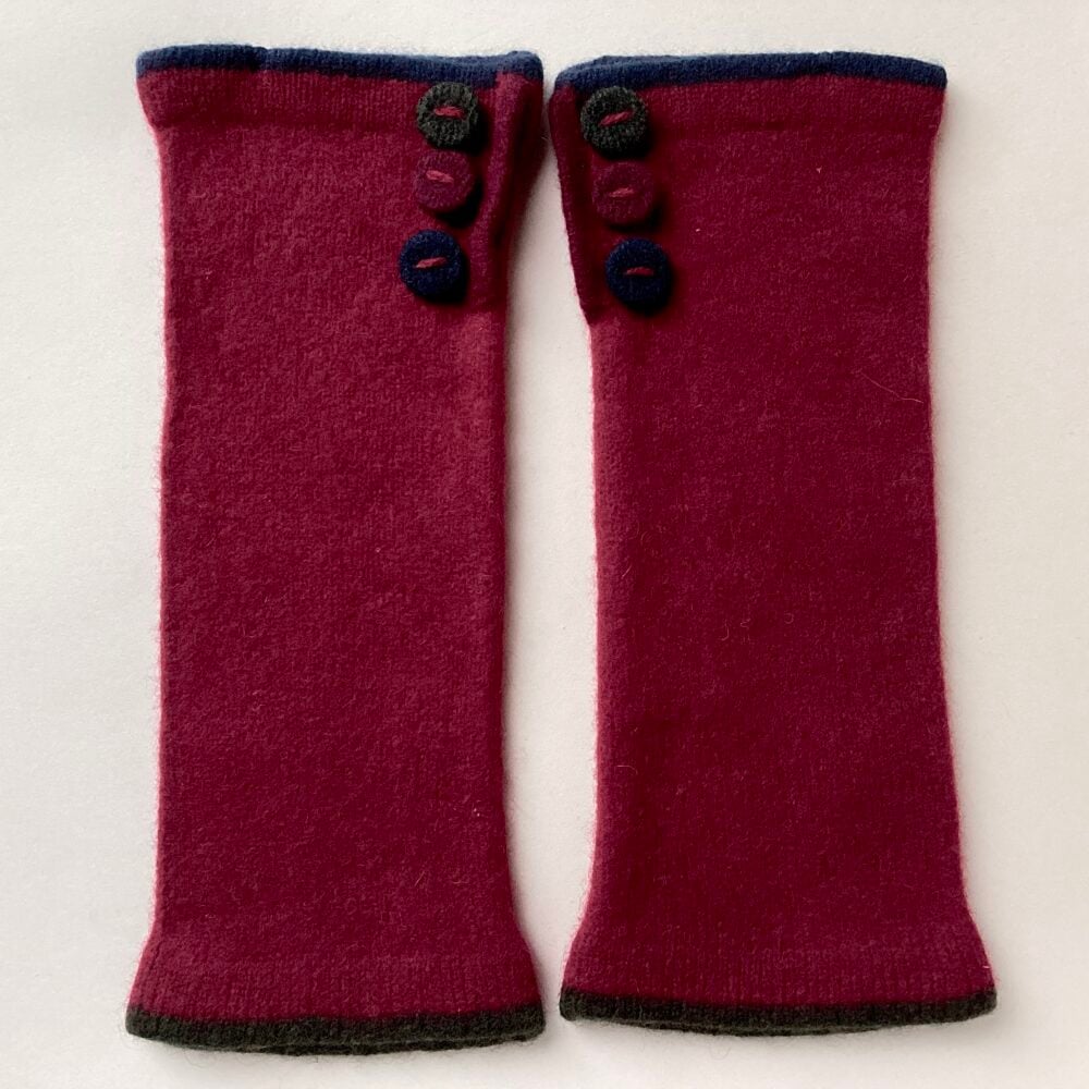 ‘Radish Country Button Armlets’