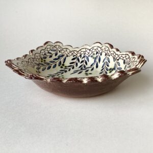 'Small Scalloped Thrush Dish'