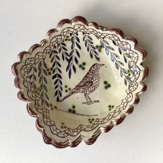 'Small Scalloped Thrush Dish'