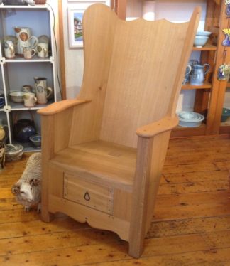 Traditional Oak Lambing Chair