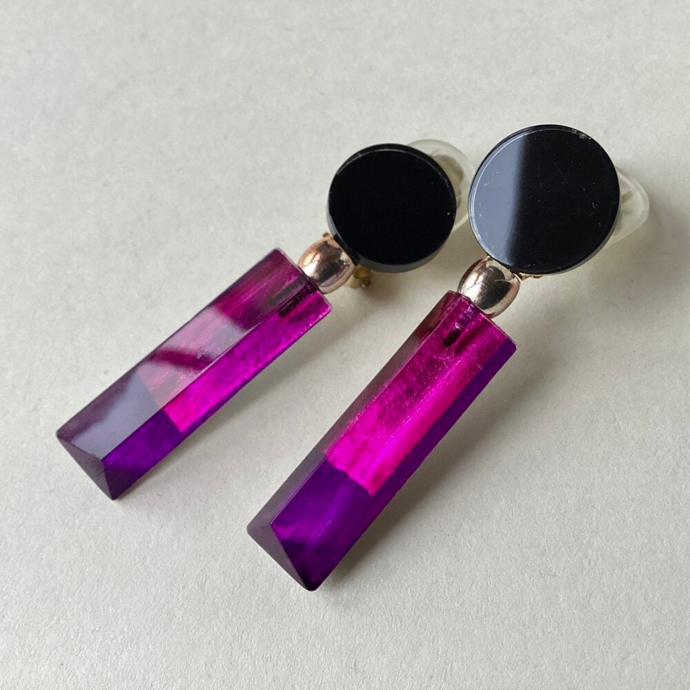 ‘Black Disc Top Prism Clips’