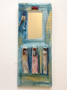 ‘Boxed Bugs’ Mirror