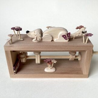 'Dog in a Meadow' Automata