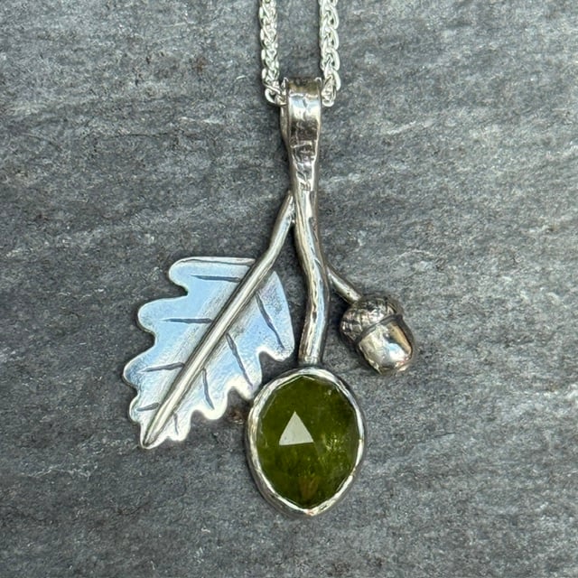 ‘Acorn and Oak Leaf with Peridot’