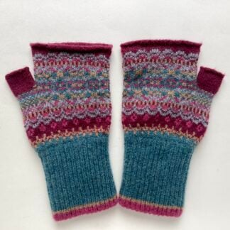 Alloa Open Mitt in Velvet