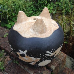 ‘Hares’ Garden Planter