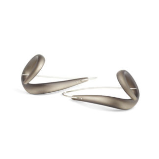 'Twirl' Earrings in Oyster
