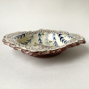 ‘Small Scalloped Robin Dish’