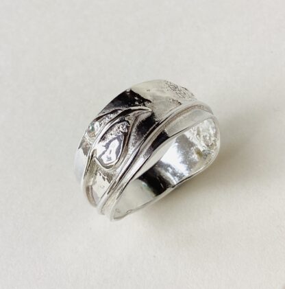 ‘Silver Ring with Leaf’