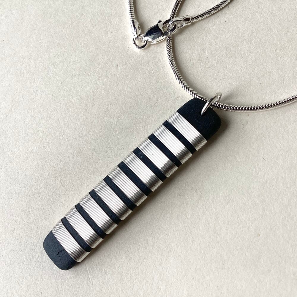 ‘Black Chunky Stripe Long Pendant’