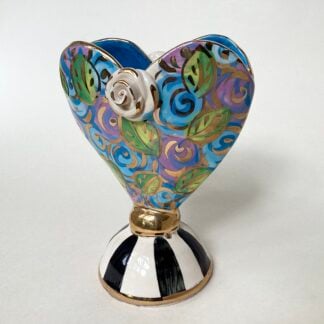 ‘Baby Heart Vase in Blue Rosebush’