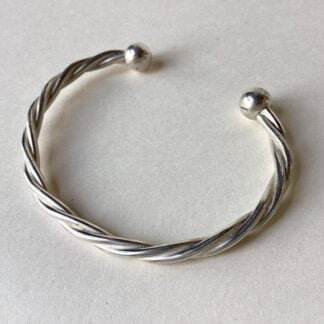 ‘Ball end Twist’ Silver Bangle