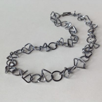 'Scribble Chain Collar'