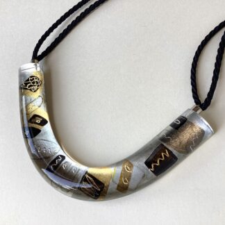 'Curved Necklace on Cord'