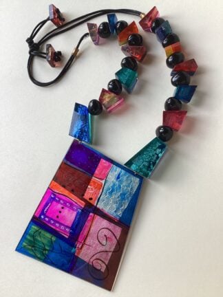 ‘Multicoloured Statement Necklace with Beads’
