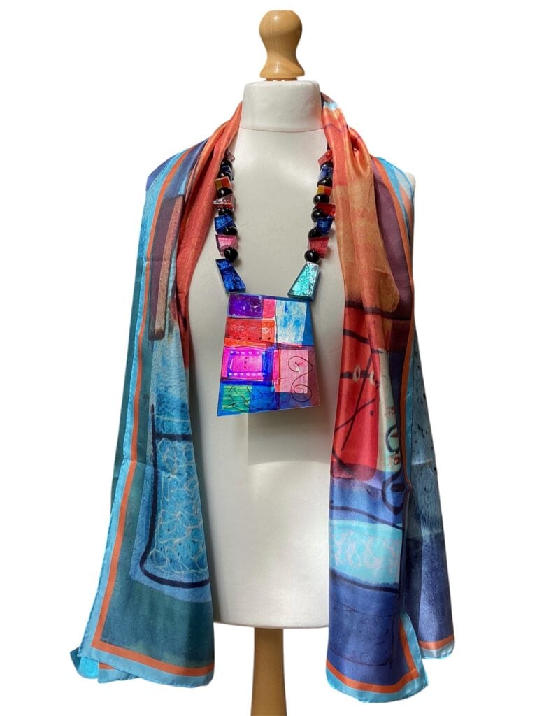 ‘Multicoloured Statement Necklace with Beads’